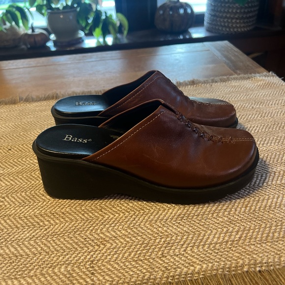 Bass Chestnut Leather Slip-On Mules - Picture 1 of 4